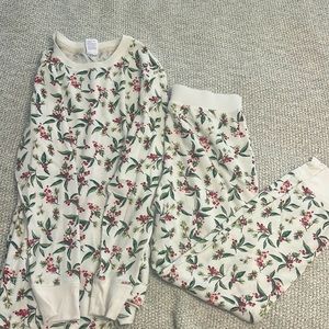 Stars above holiday Christmas pajamas set